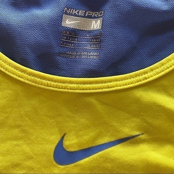 Athletic Top By Nike Pro - Picture 3 of 8